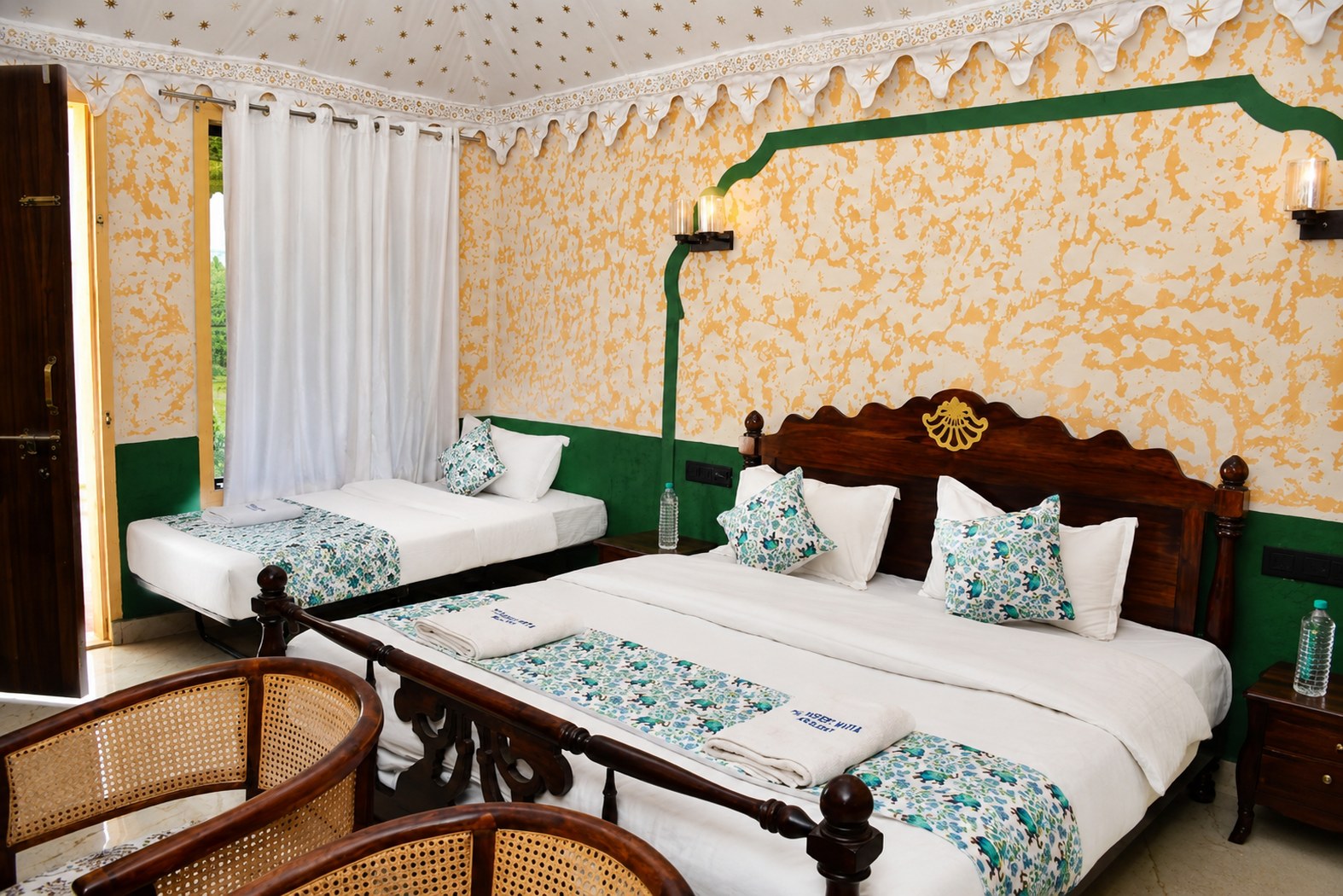 Desert Cottage twin room